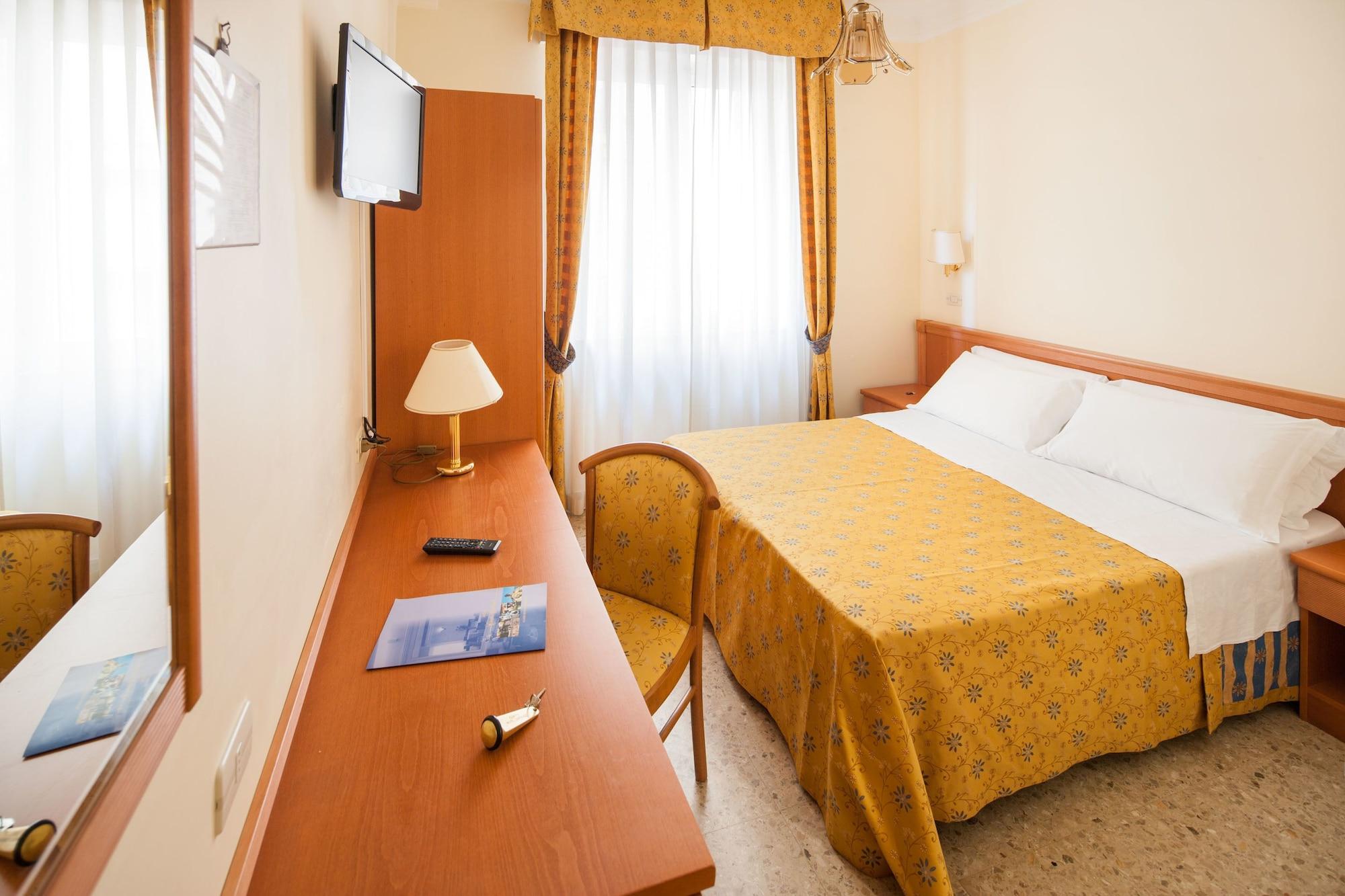 Hotel Curtis Centrale 阿拉西奥 外观 照片
