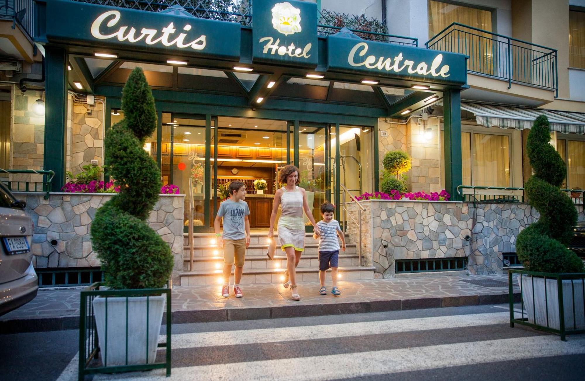 Hotel Curtis Centrale 阿拉西奥 外观 照片